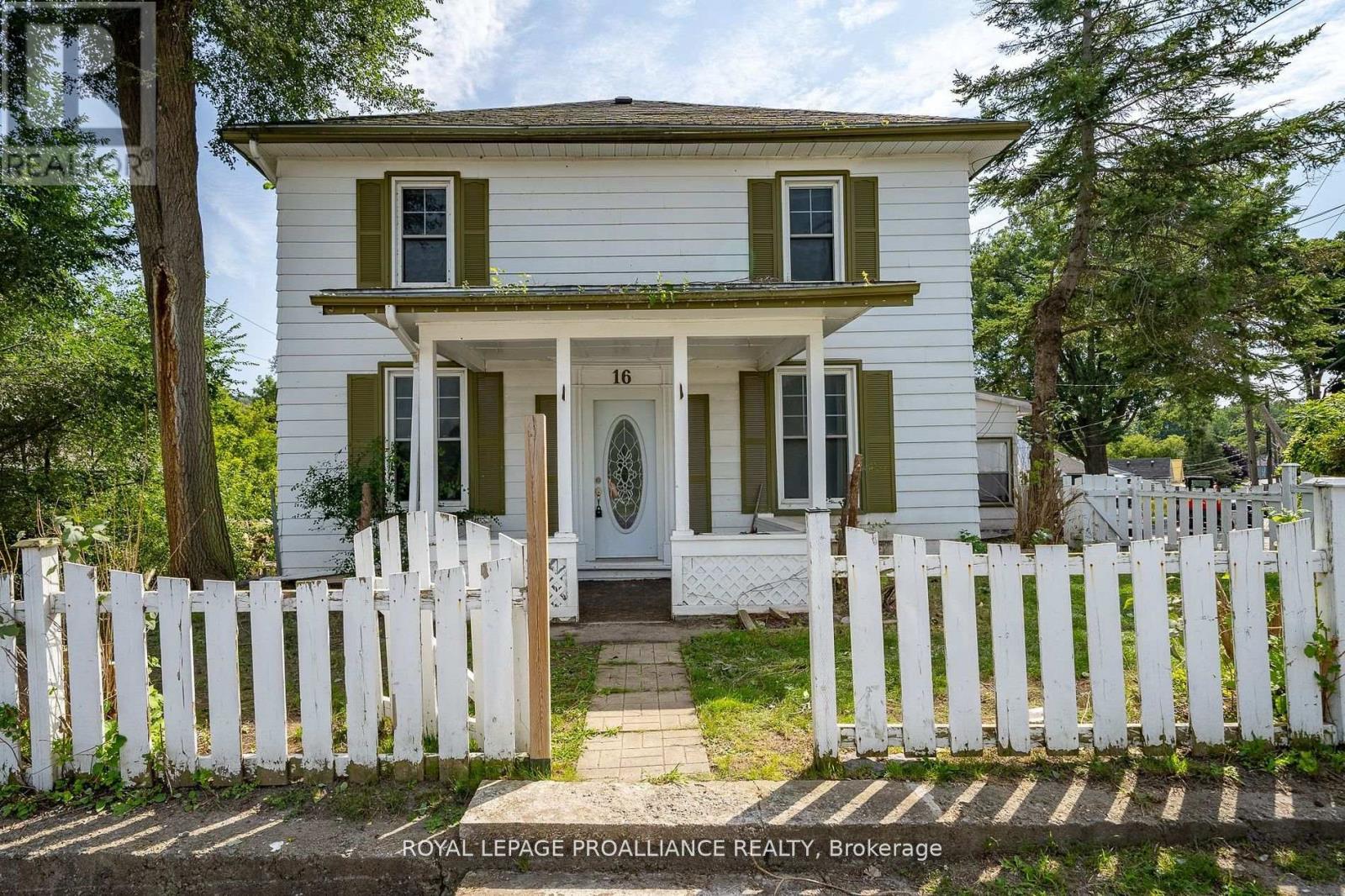 16 BRIDGE STREET, Prince Edward County, Ontario