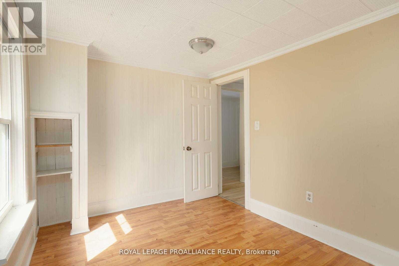 16 Bridge Street, Prince Edward County, Ontario  K0K 2T0 - Photo 10 - X12325719