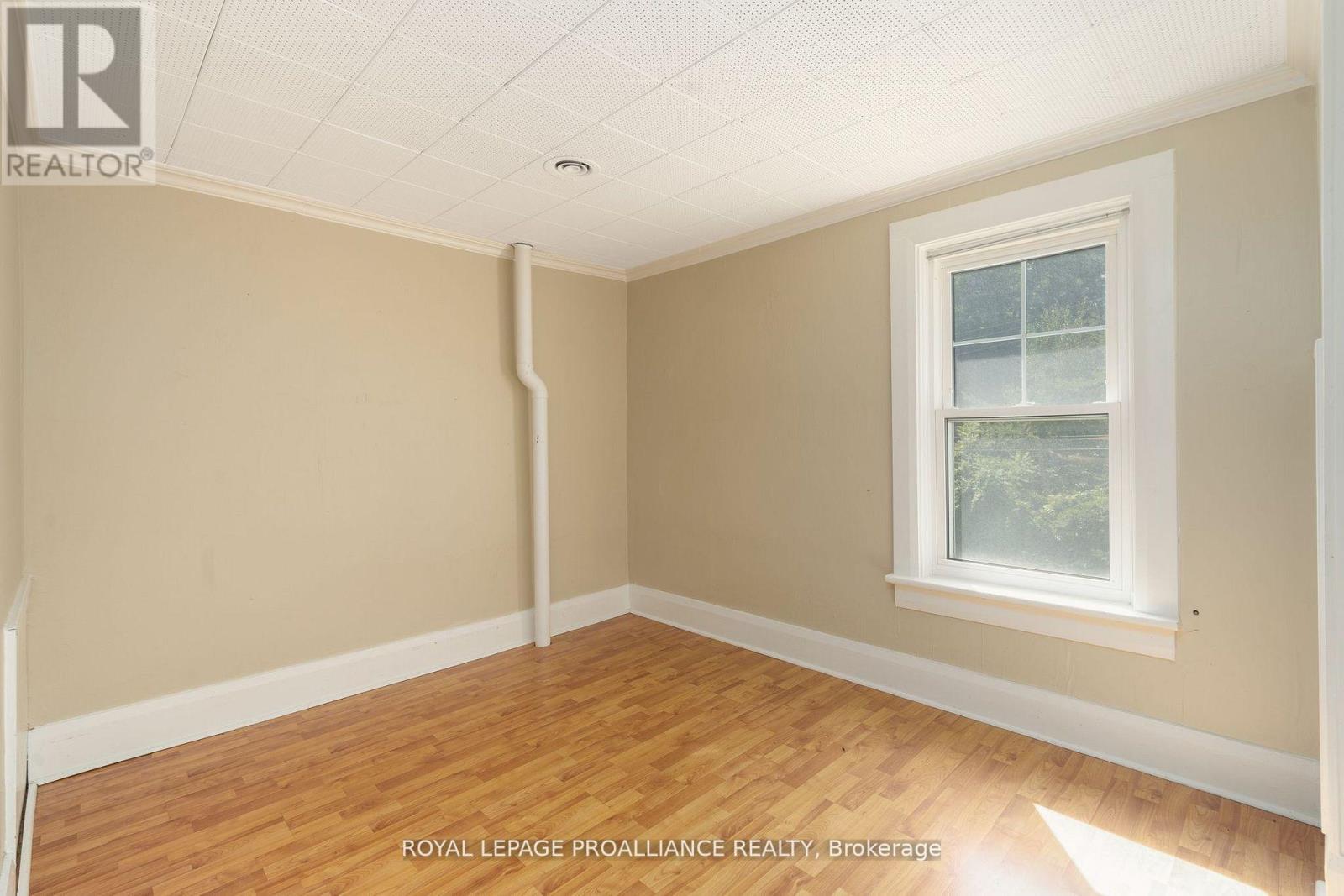 16 Bridge Street, Prince Edward County, Ontario  K0K 2T0 - Photo 12 - X12325719