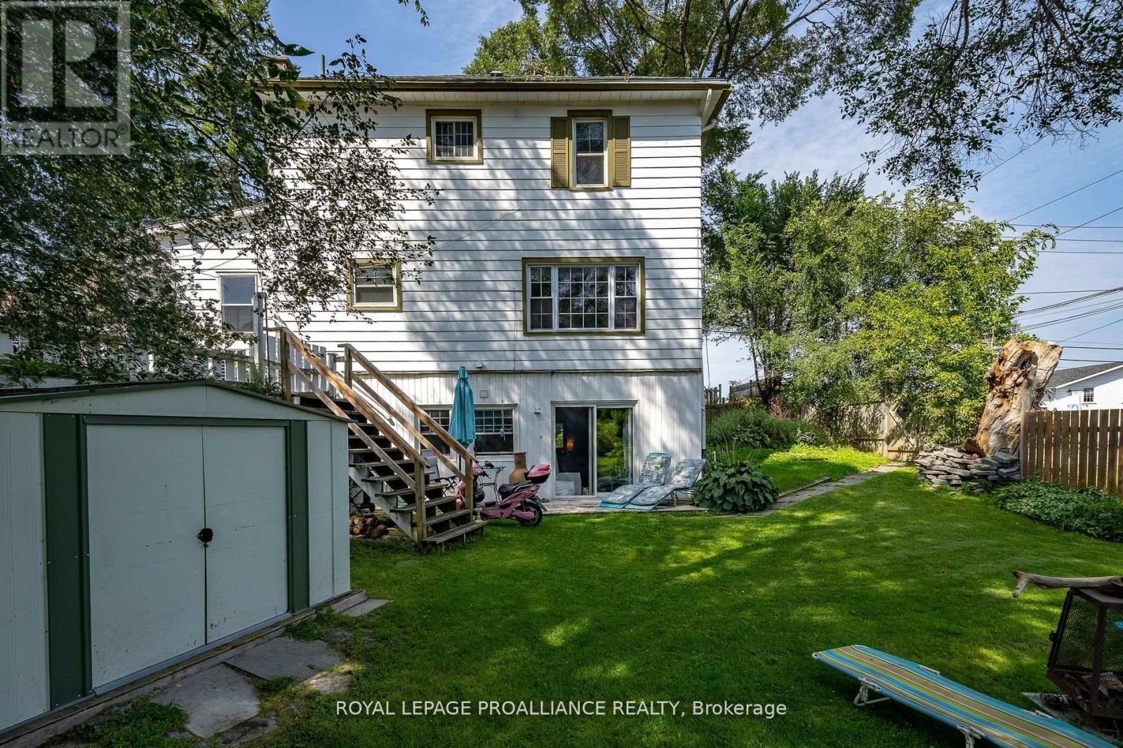 16 Bridge Street, Prince Edward County, Ontario  K0K 2T0 - Photo 23 - X12325719