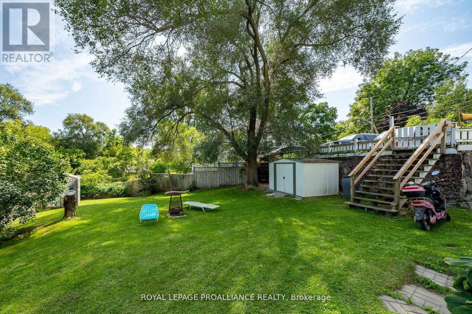 16 Bridge Street, Prince Edward County, Ontario  K0K 2T0 - Photo 24 - X12325719