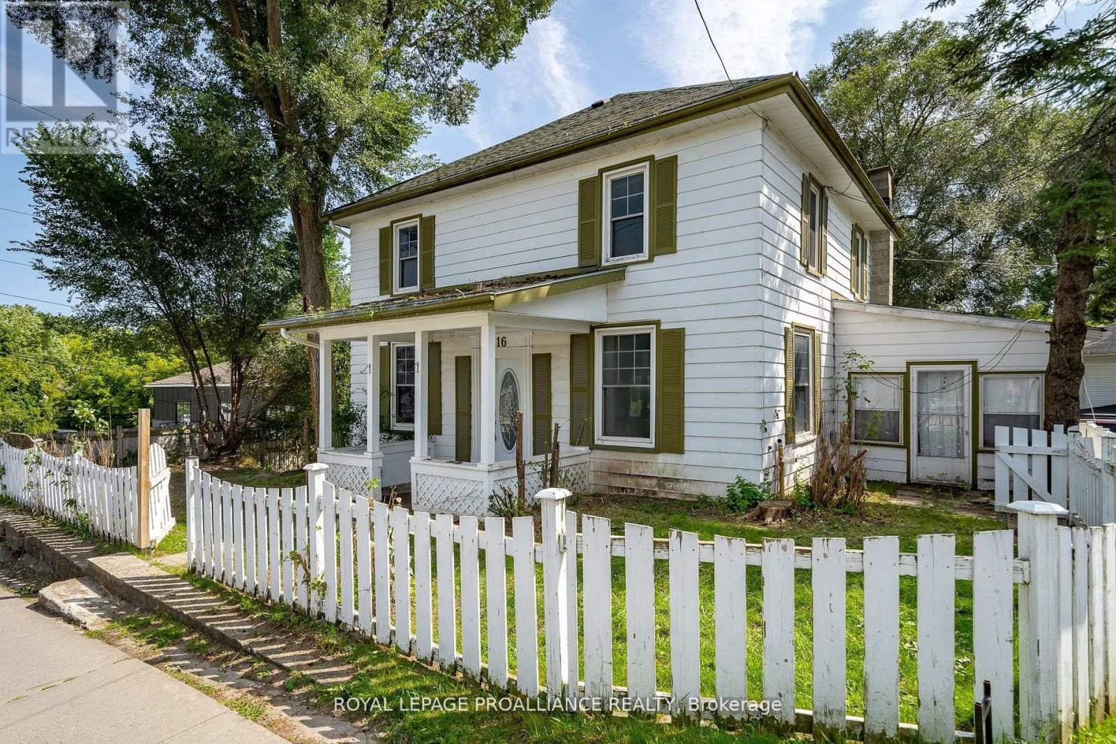 16 Bridge Street, Prince Edward County, Ontario  K0K 2T0 - Photo 3 - X12325719
