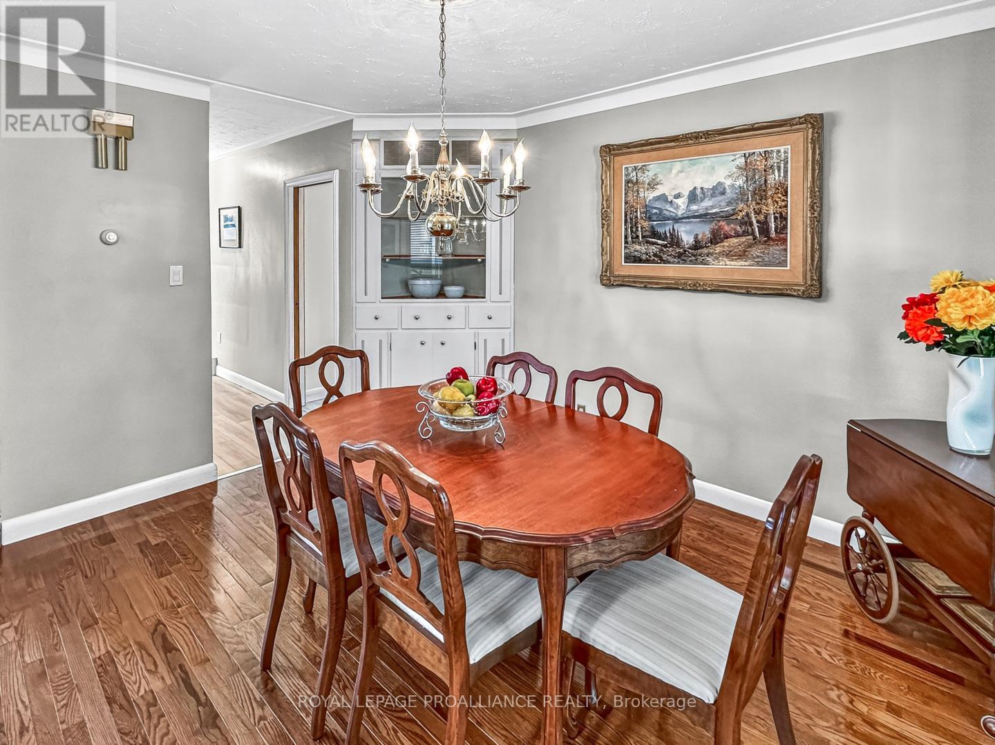 52 Stanley Park Drive, Belleville, Ontario  K8N 4N2 - Photo 11 - X12325834