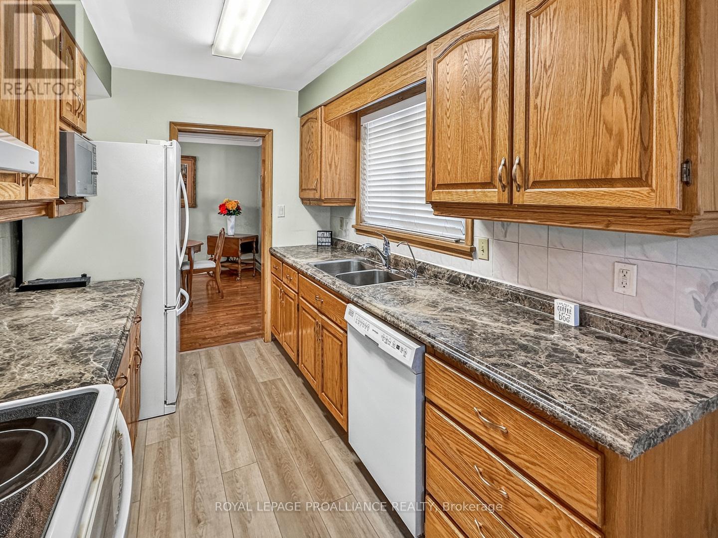 52 Stanley Park Drive, Belleville, Ontario  K8N 4N2 - Photo 13 - X12325834