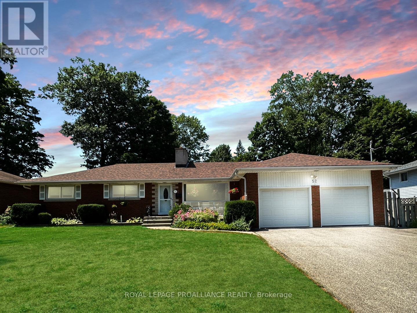 52 Stanley Park Drive, Belleville, Ontario  K8N 4N2 - Photo 2 - X12325834