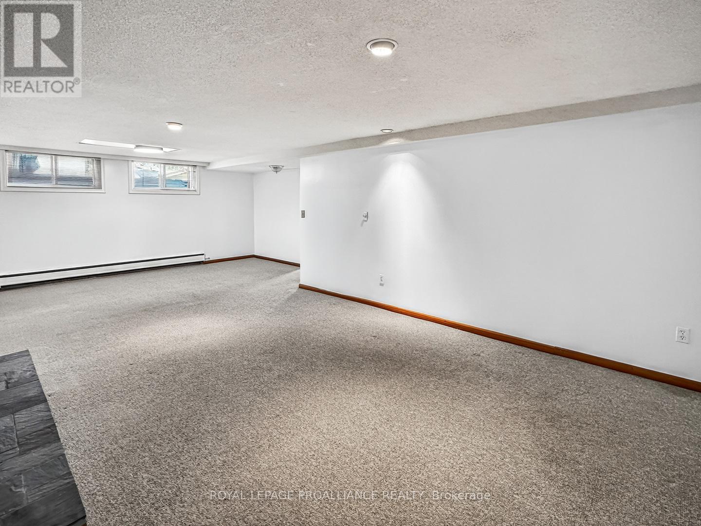 52 Stanley Park Drive, Belleville, Ontario  K8N 4N2 - Photo 35 - X12325834