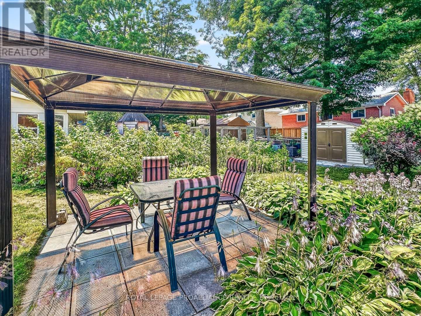 52 Stanley Park Drive, Belleville, Ontario  K8N 4N2 - Photo 44 - X12325834