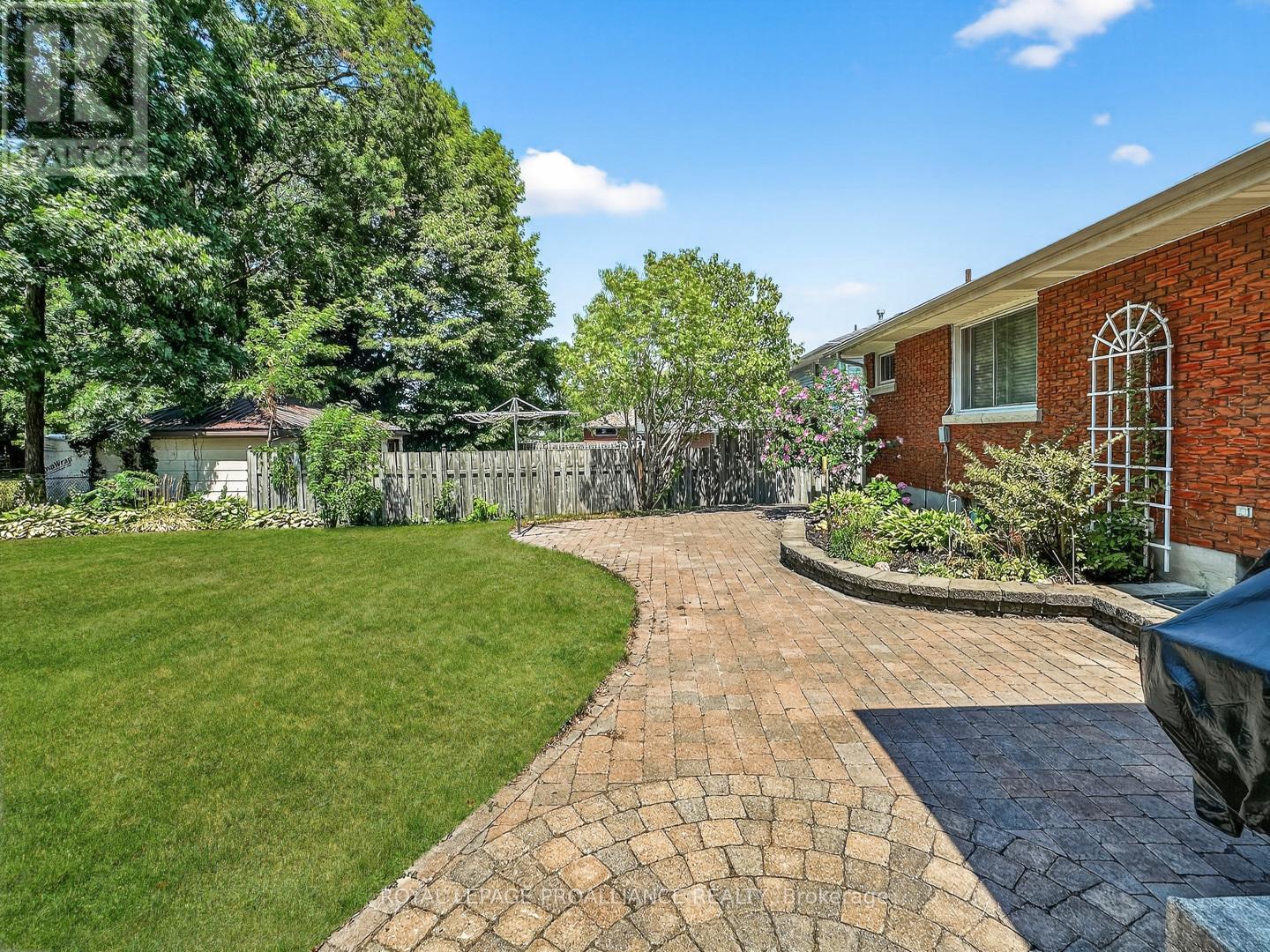 52 Stanley Park Drive, Belleville, Ontario  K8N 4N2 - Photo 46 - X12325834