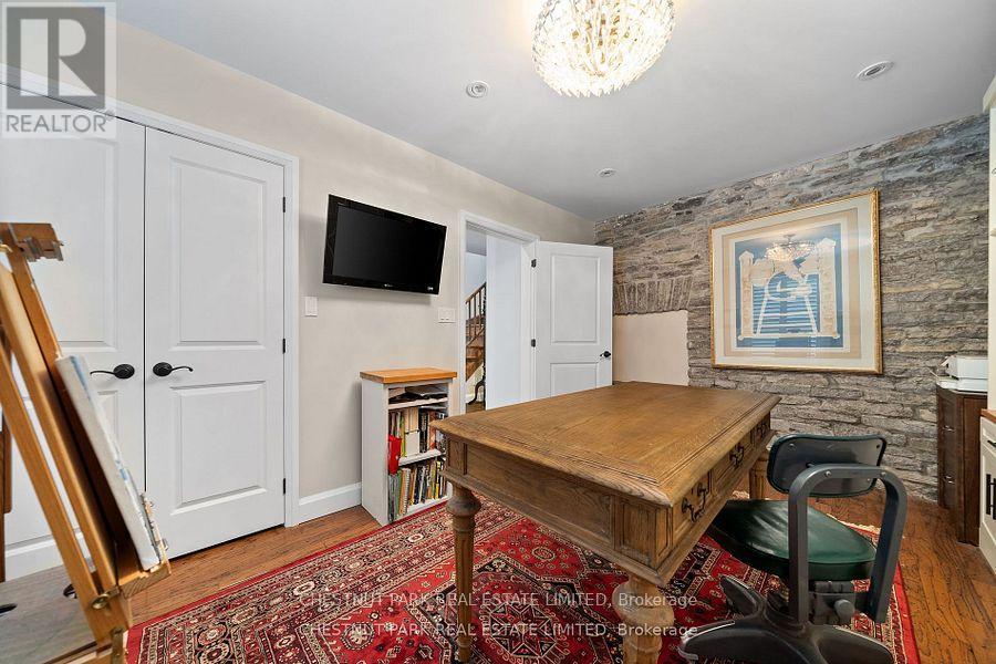 7 - 4 Bridge Street, Prince Edward County, Ontario  K0K 2T0 - Photo 10 - X12325877