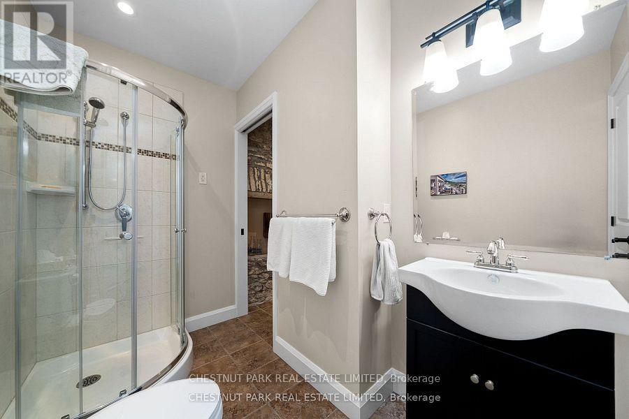 7 - 4 Bridge Street, Prince Edward County, Ontario  K0K 2T0 - Photo 18 - X12325877