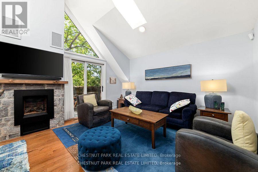 7 - 4 Bridge Street, Prince Edward County, Ontario  K0K 2T0 - Photo 30 - X12325877