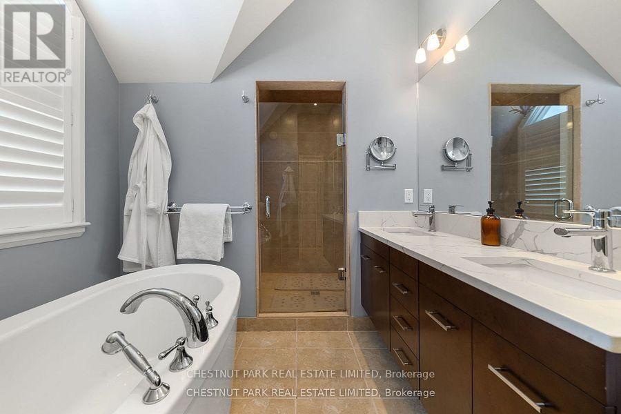 7 - 4 Bridge Street, Prince Edward County, Ontario  K0K 2T0 - Photo 38 - X12325877