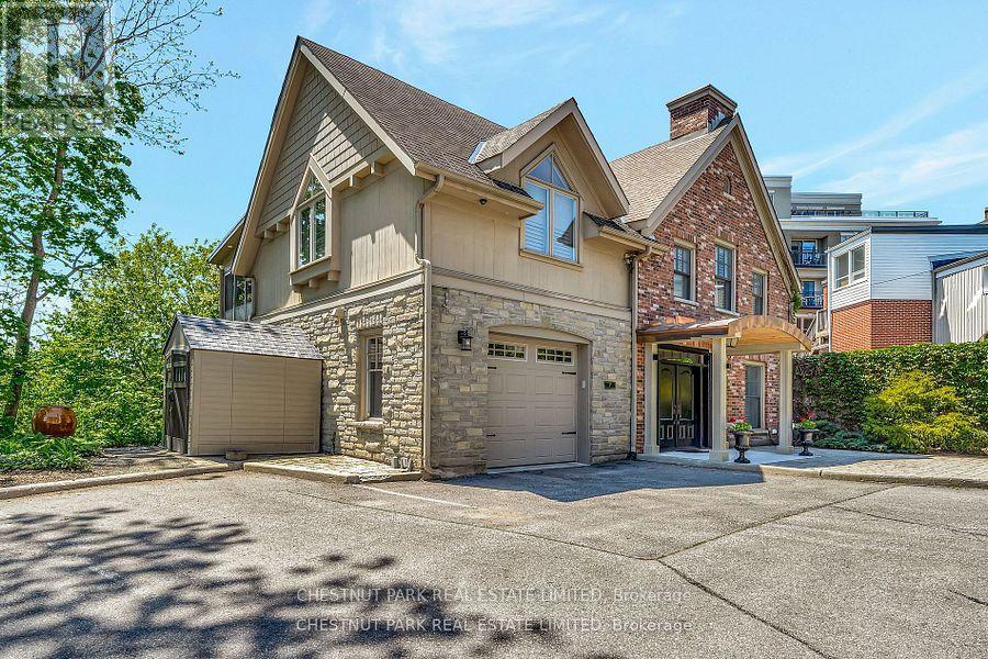 7 - 4 Bridge Street, Prince Edward County, Ontario  K0K 2T0 - Photo 5 - X12325877