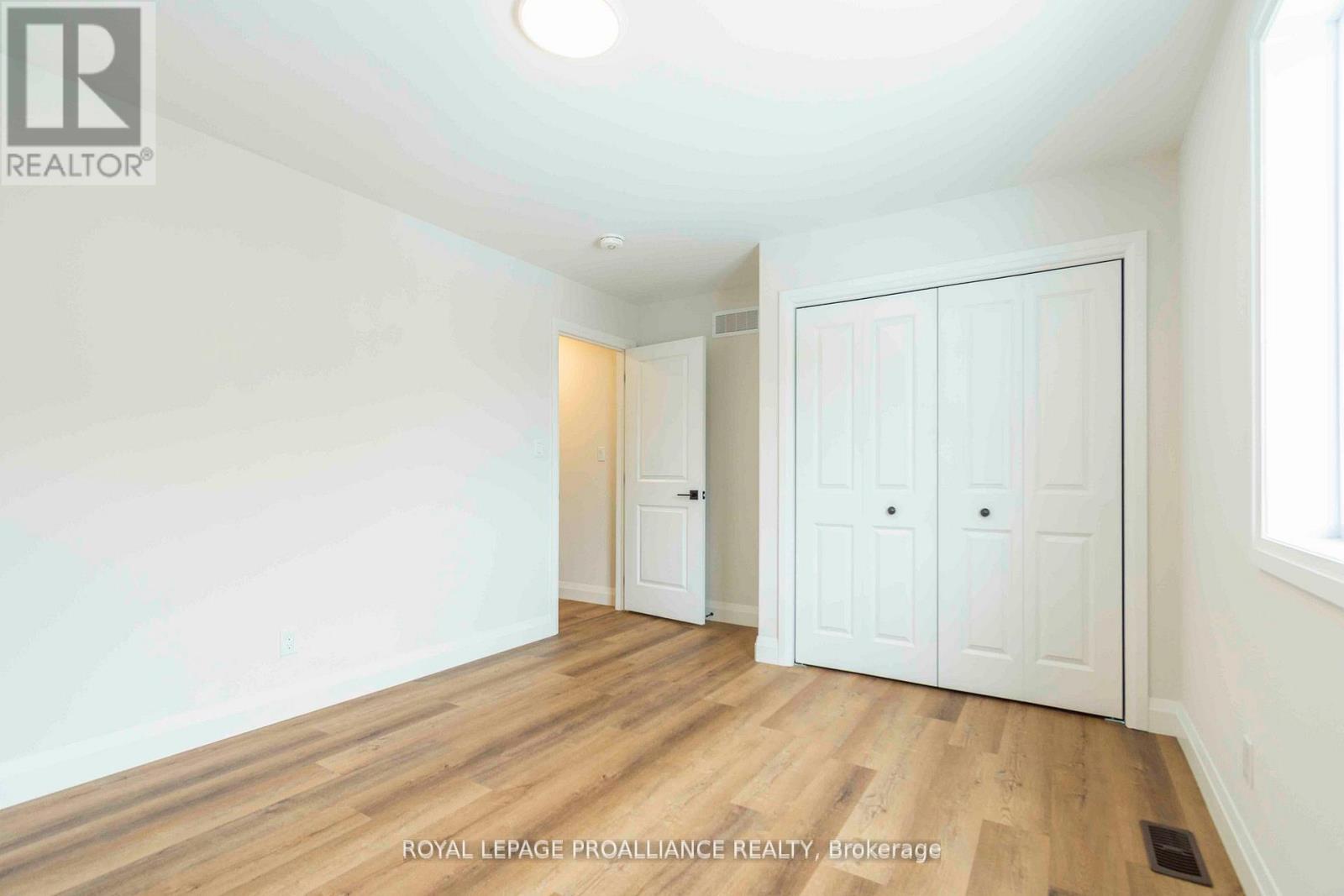78 Stirling Crescent, Prince Edward County, Ontario  K0K 2T0 - Photo 14 - X12325949