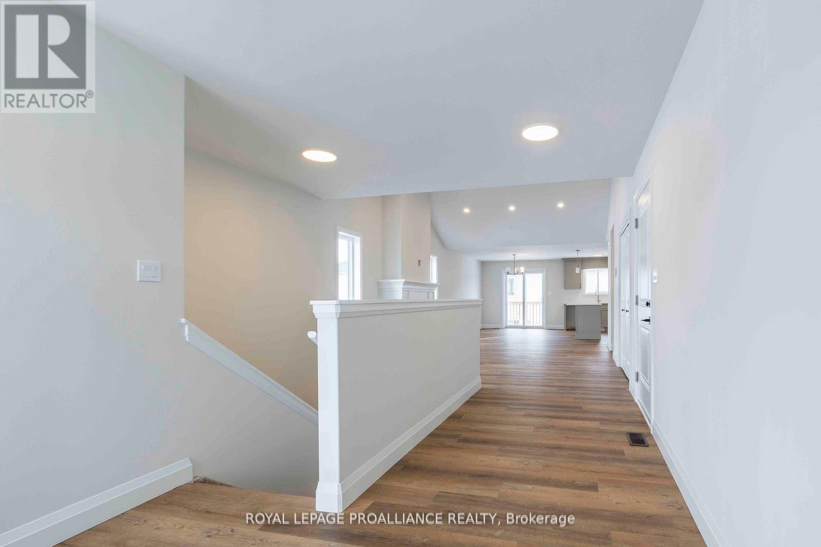 78 Stirling Crescent, Prince Edward County, Ontario  K0K 2T0 - Photo 4 - X12325949