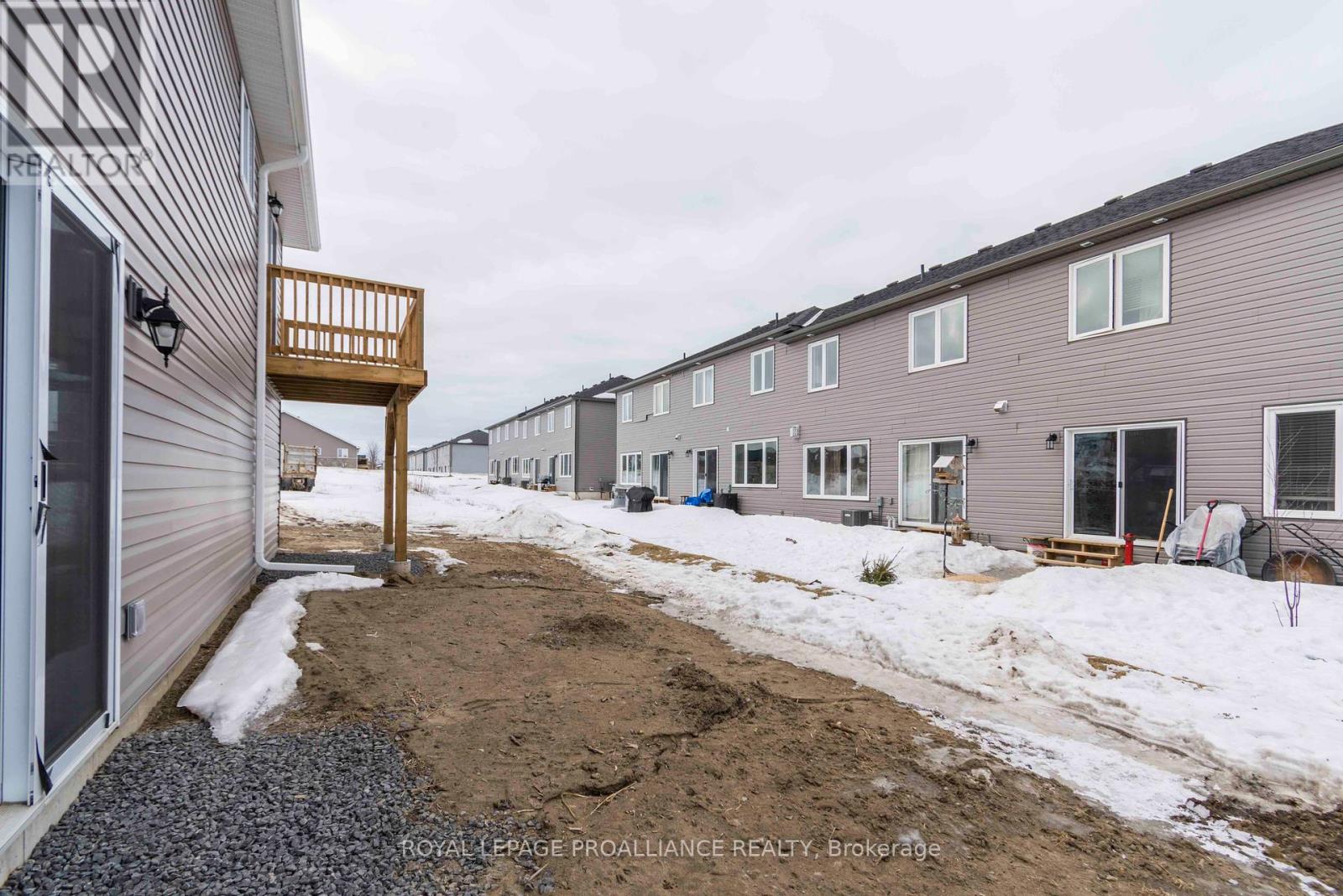70 Stirling Crescent, Prince Edward County, Ontario  K0K 2T0 - Photo 23 - X12326022