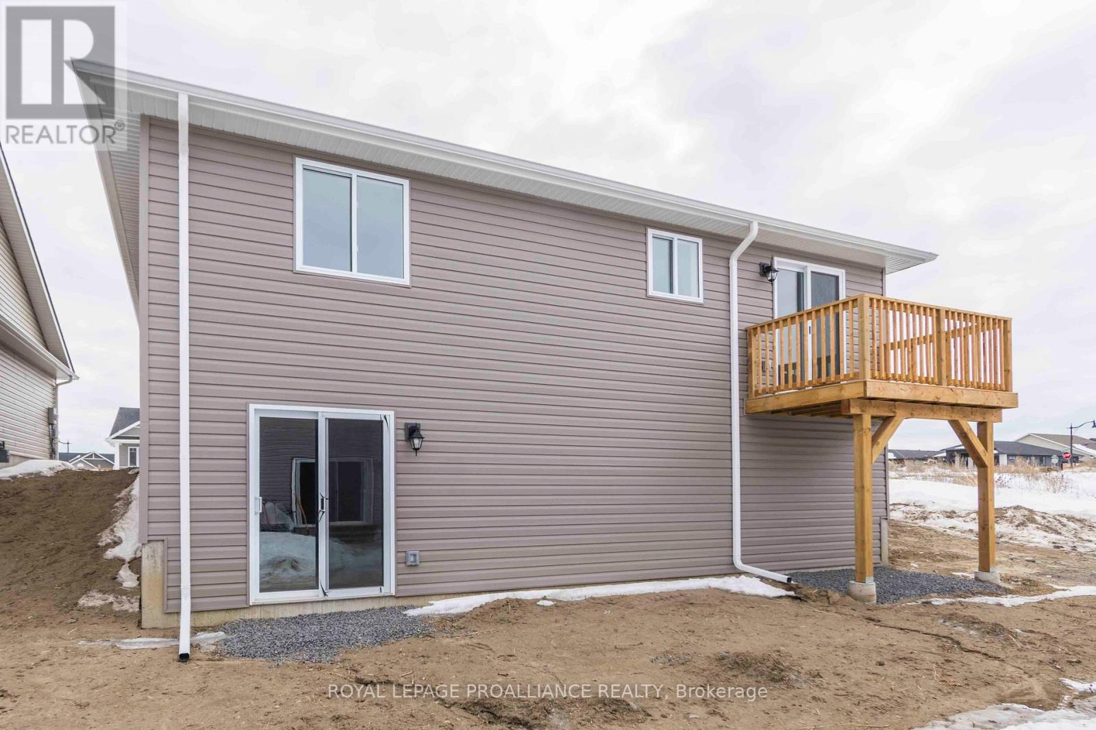70 Stirling Crescent, Prince Edward County, Ontario  K0K 2T0 - Photo 24 - X12326022