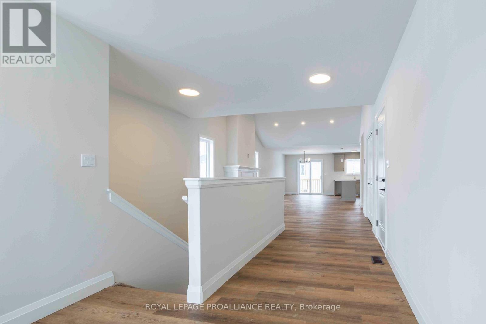 70 Stirling Crescent, Prince Edward County, Ontario  K0K 2T0 - Photo 5 - X12326022