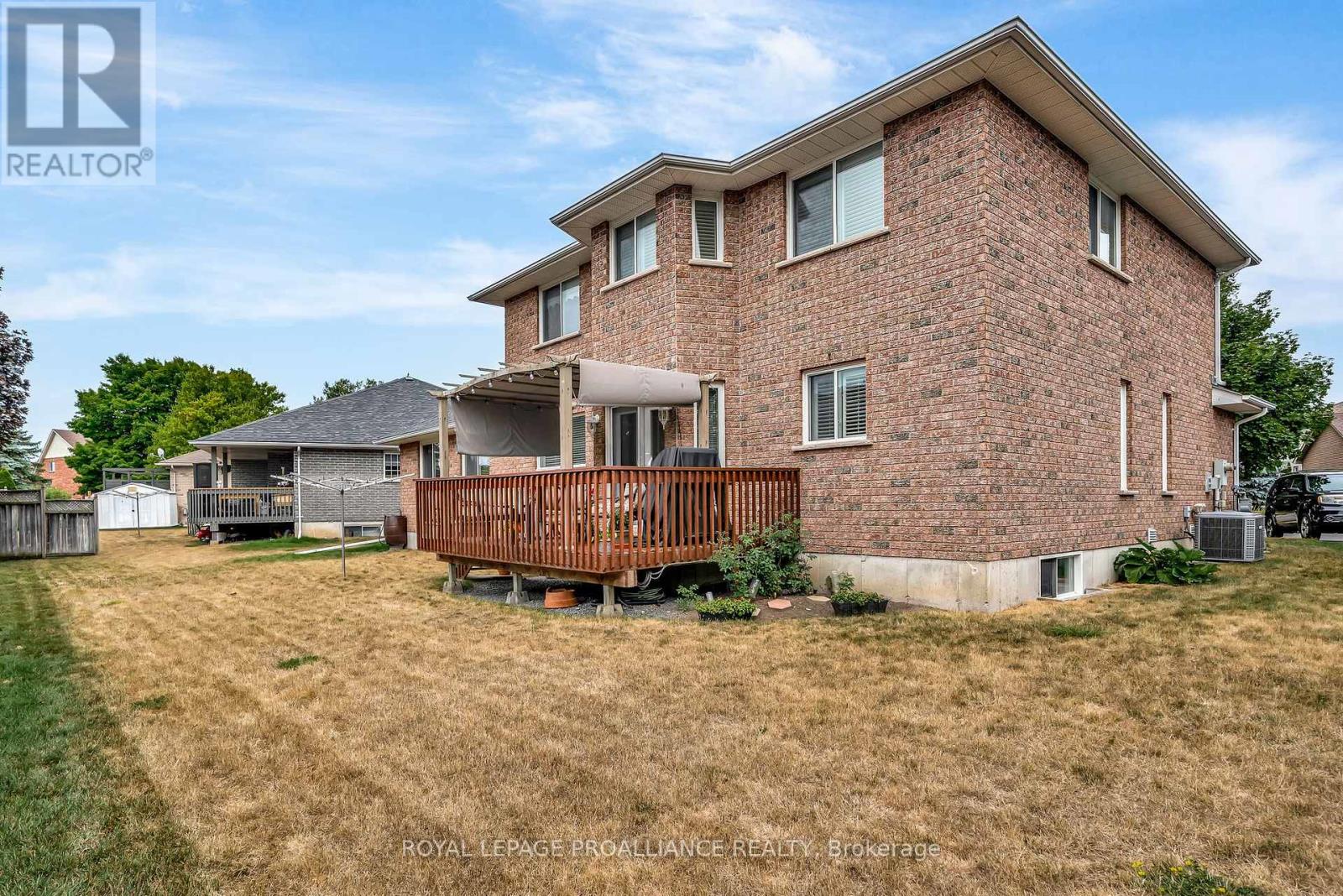 8 Linden Lane, Belleville, Ontario  K8N 5W9 - Photo 45 - X12327272