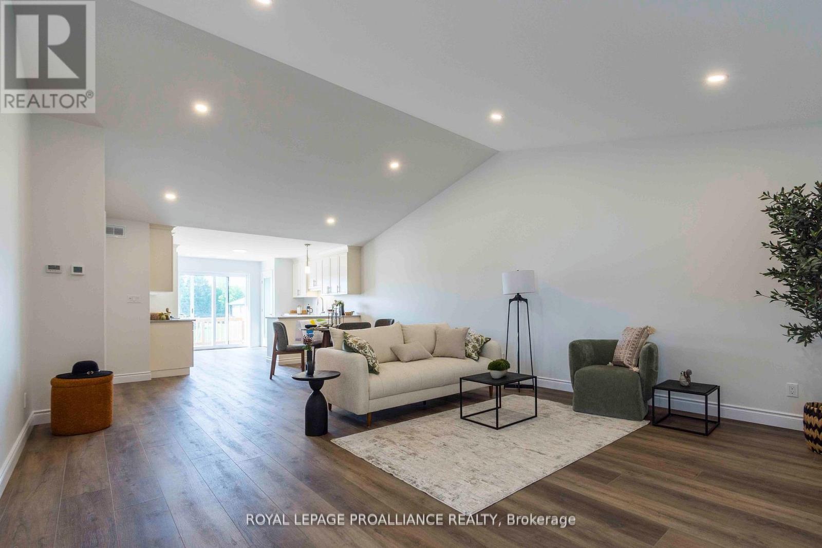 47 Mackenzie John Crescent, Brighton, Ontario  K0K 1H0 - Photo 4 - X12328237