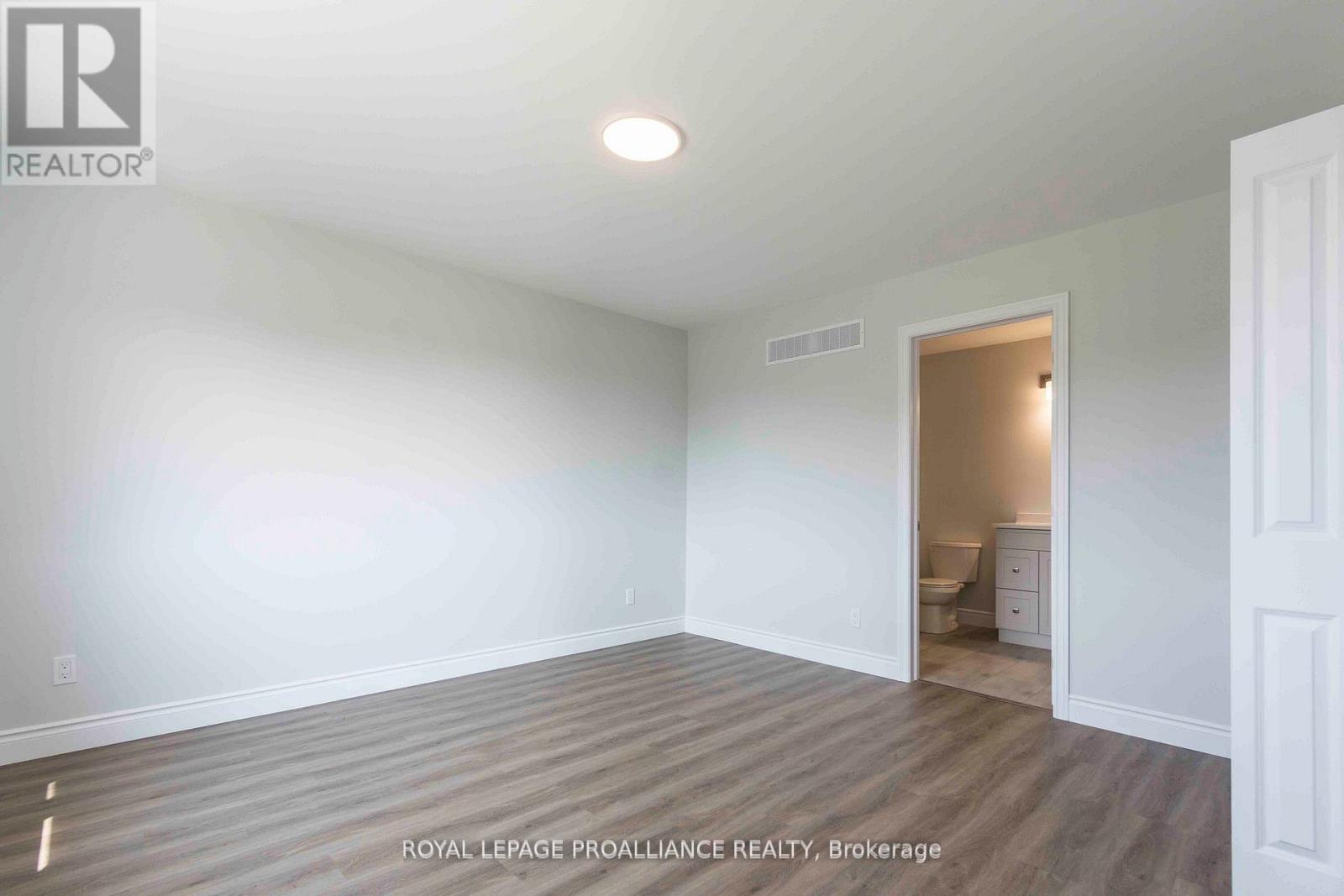 45 Mackenzie John Crescent, Brighton, Ontario  K0K 1H0 - Photo 11 - X12328377