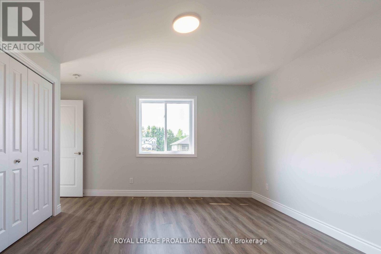 45 Mackenzie John Crescent, Brighton, Ontario  K0K 1H0 - Photo 12 - X12328377
