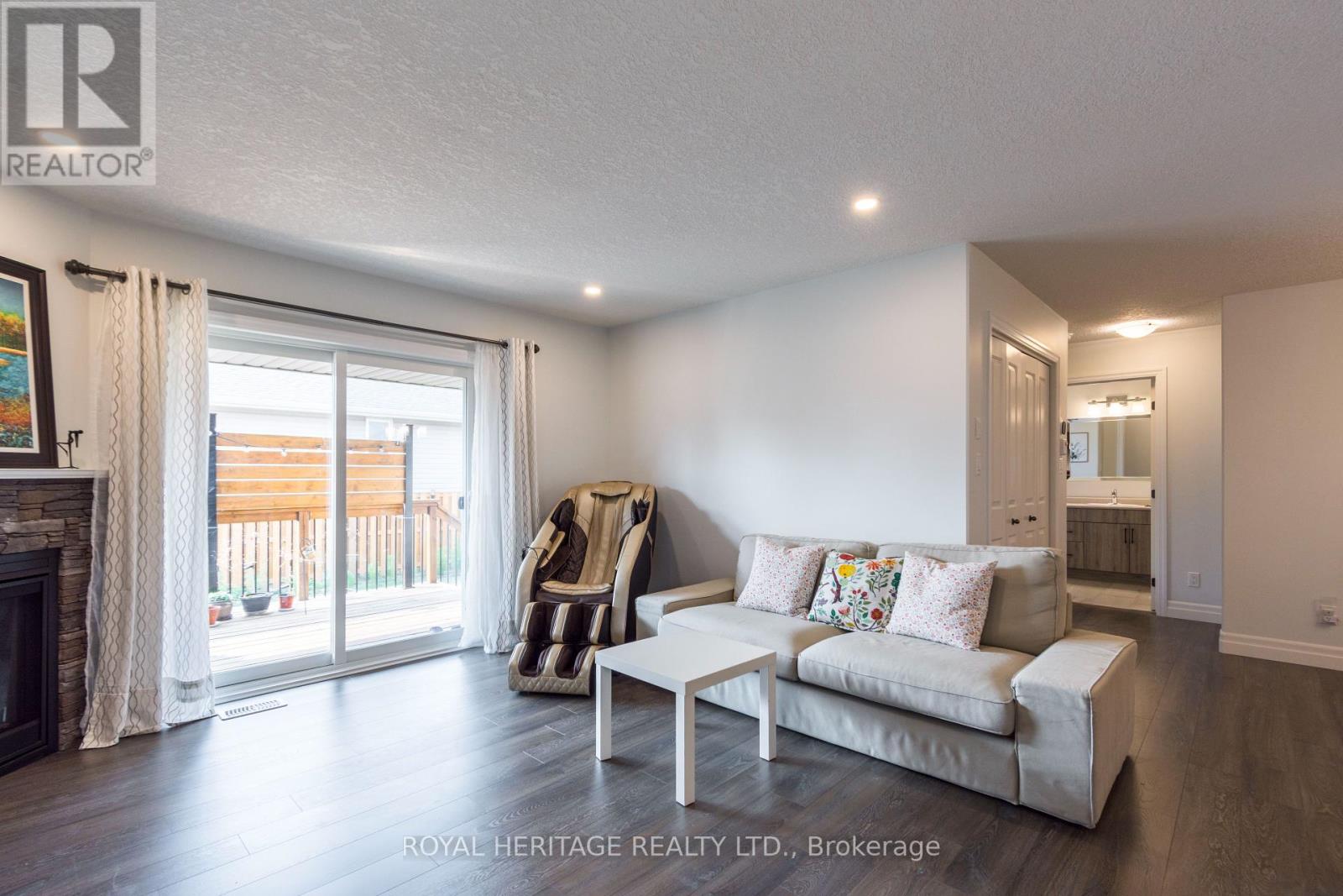 151 Rollins Drive, Belleville, Ontario  K8N 4J8 - Photo 14 - X12329722