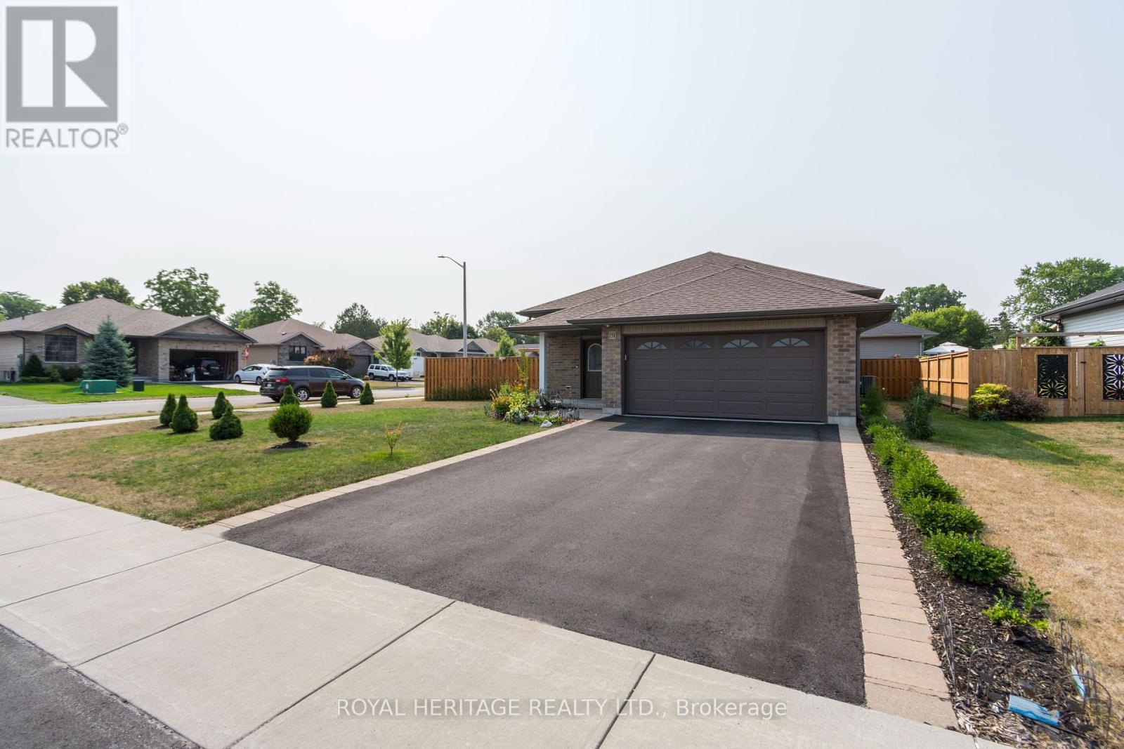 151 Rollins Drive, Belleville, Ontario  K8N 4J8 - Photo 4 - X12329722