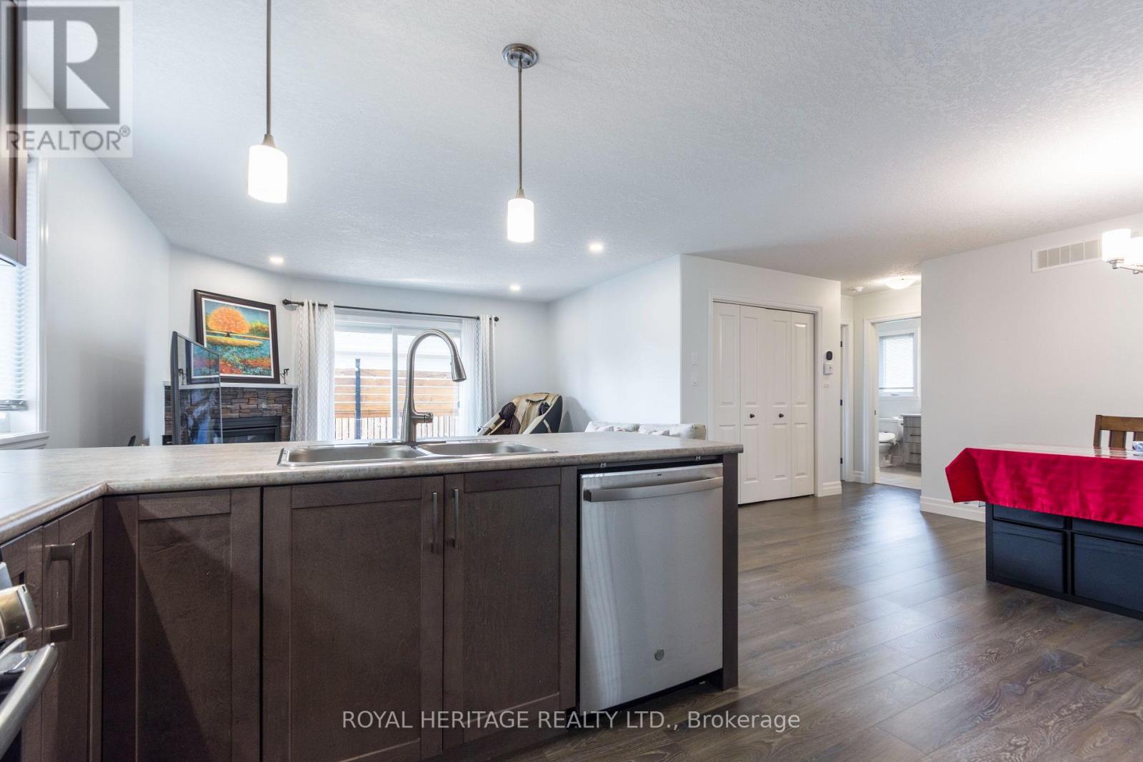151 Rollins Drive, Belleville, Ontario  K8N 4J8 - Photo 9 - X12329722