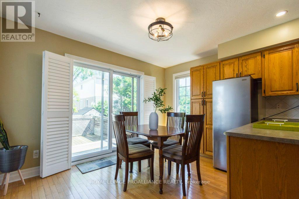 14 Sherwood Crescent, Belleville, Ontario  K8P 5G1 - Photo 17 - X12330054