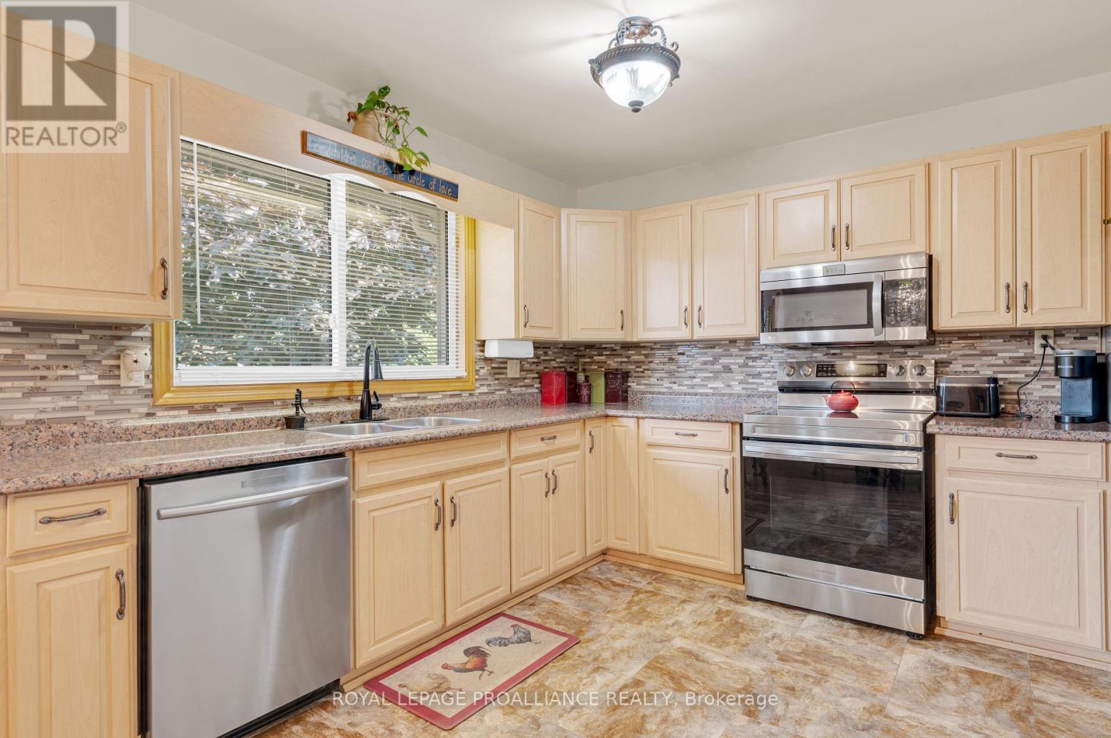 17 Huron Drive, Brighton, Ontario  K0K 1H0 - Photo 15 - X12330783