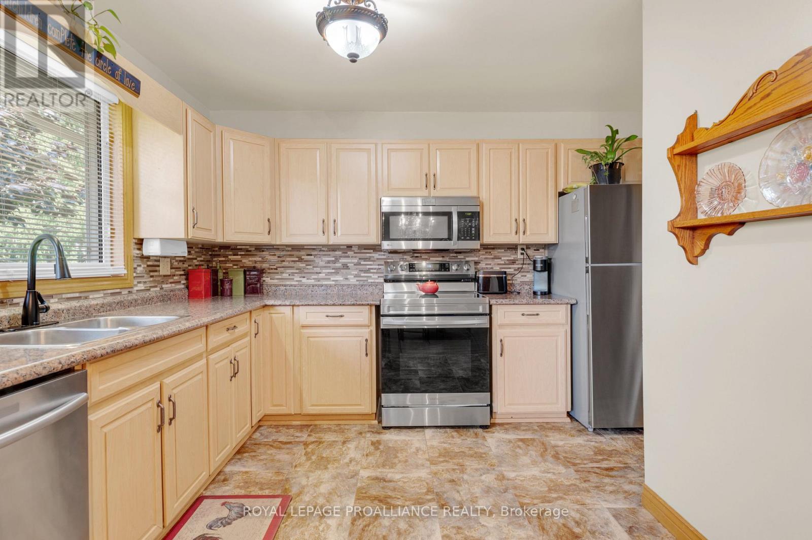 17 Huron Drive, Brighton, Ontario  K0K 1H0 - Photo 17 - X12330783