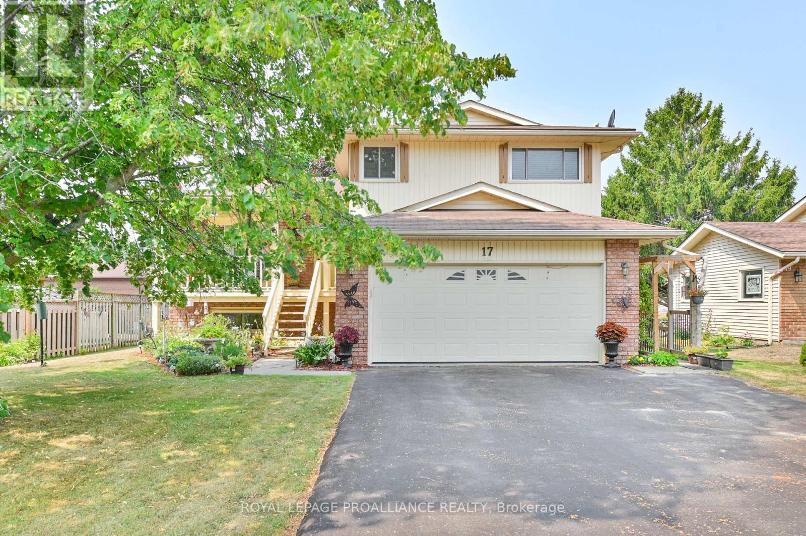 17 Huron Drive, Brighton, Ontario  K0K 1H0 - Photo 3 - X12330783