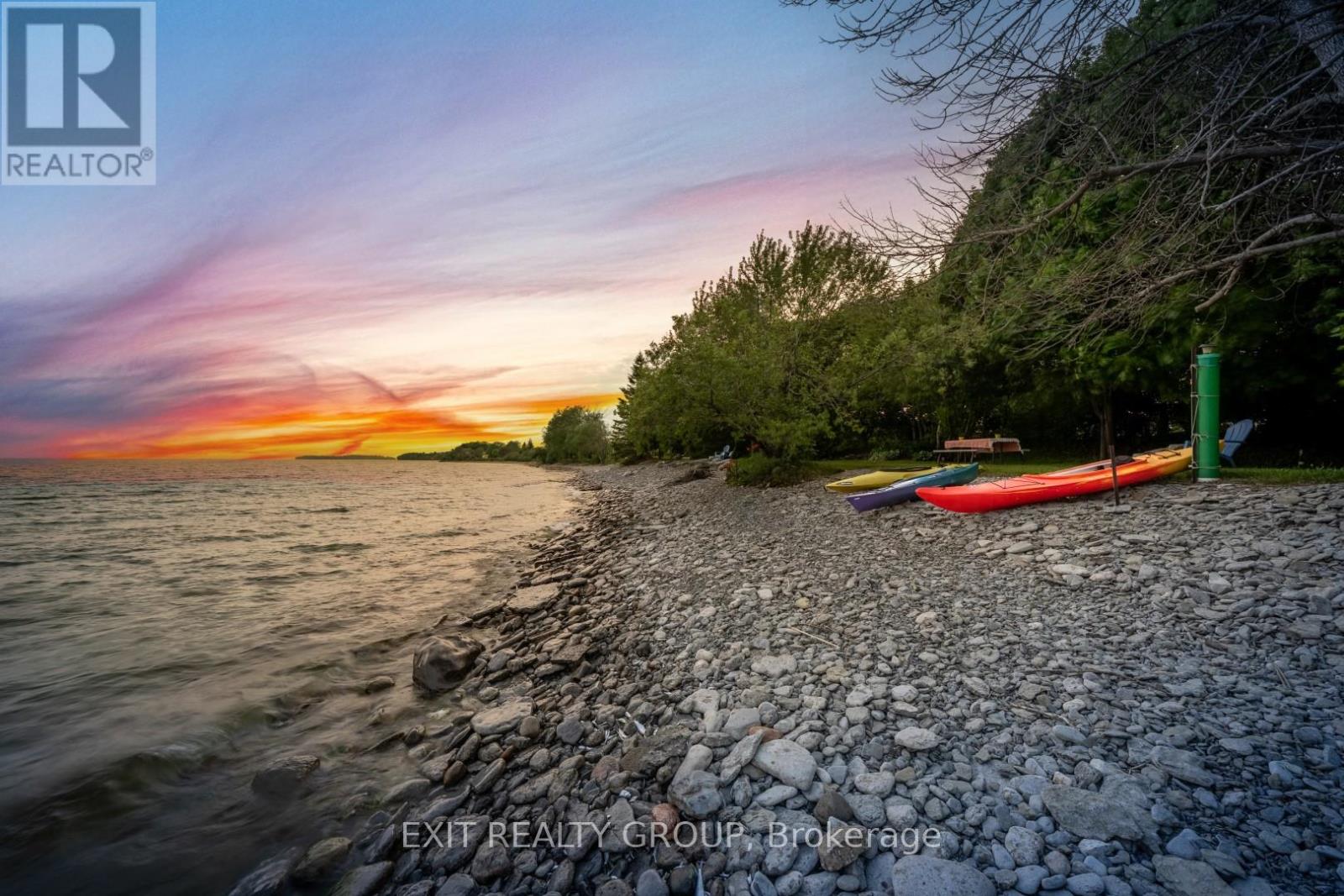830 County Rd 20, Prince Edward County, Ontario  K0K 3L0 - Photo 12 - X12331317