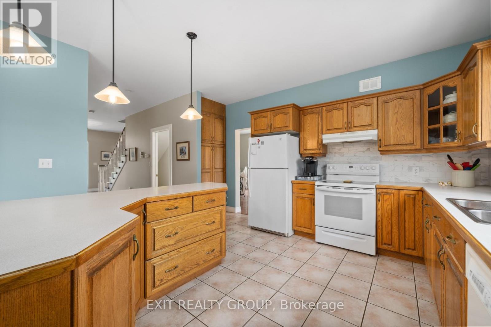 830 County Rd 20, Prince Edward County, Ontario  K0K 3L0 - Photo 25 - X12331317