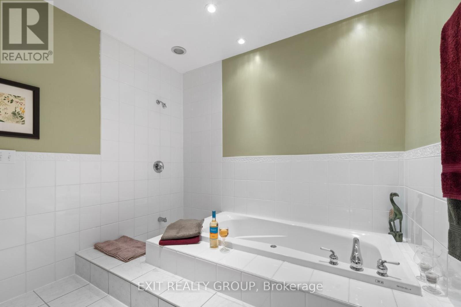 830 County Rd 20, Prince Edward County, Ontario  K0K 3L0 - Photo 33 - X12331317