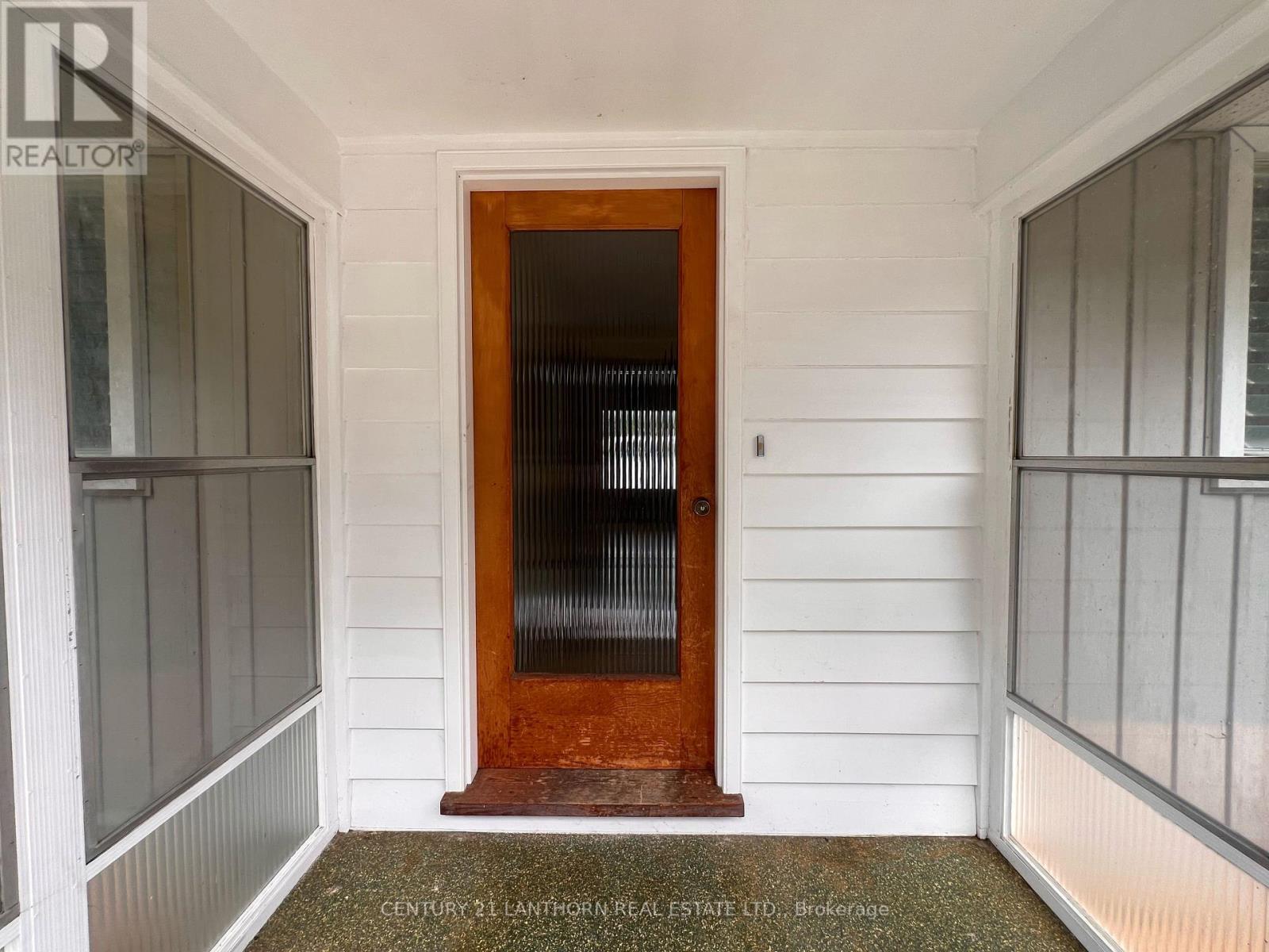 11468 Loyalist Parkway, Prince Edward County, Ontario  K0K 2T0 - Photo 14 - X12331542