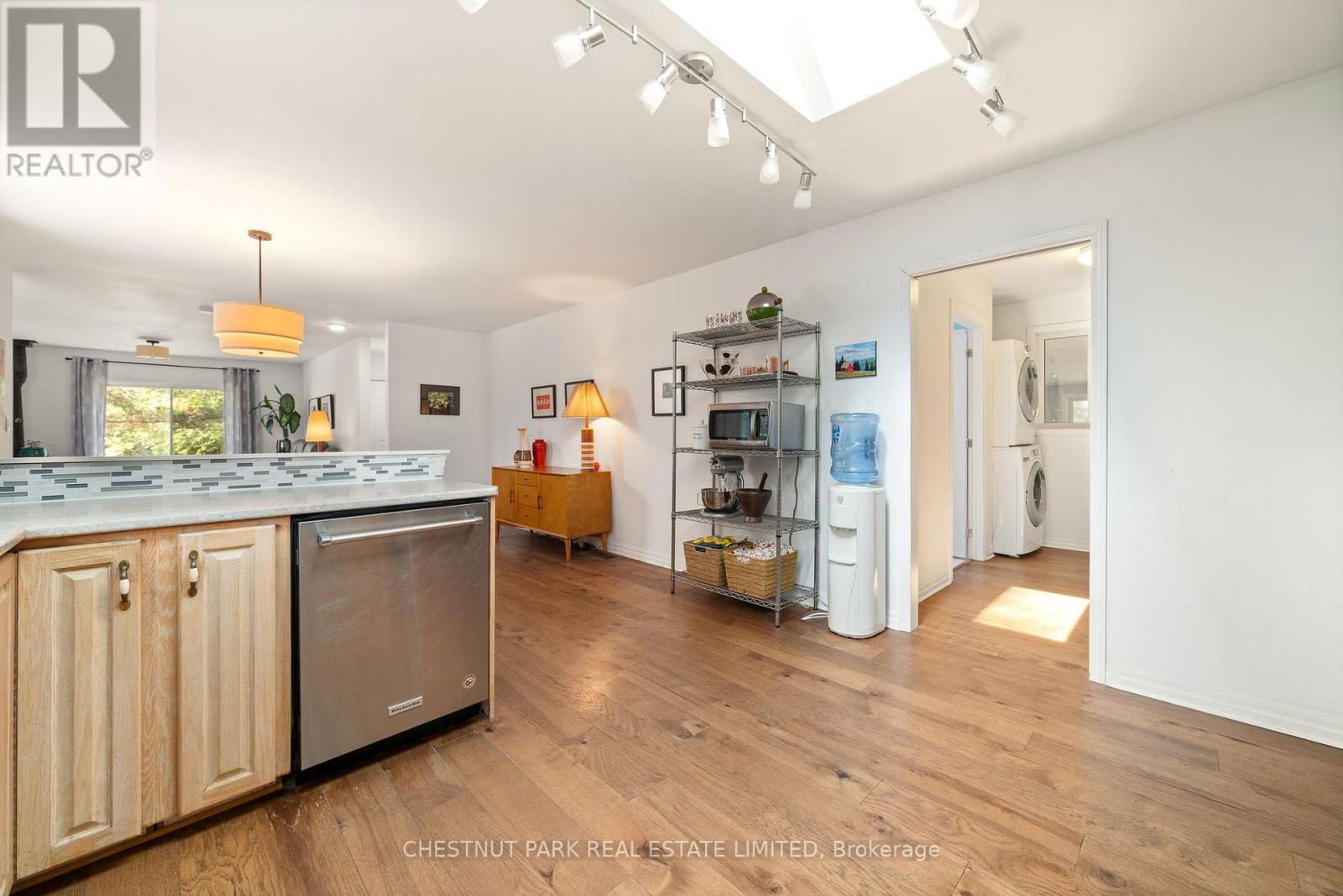 207 Carnrike Road, Prince Edward County, Ontario  K0K 1T0 - Photo 10 - X12332520