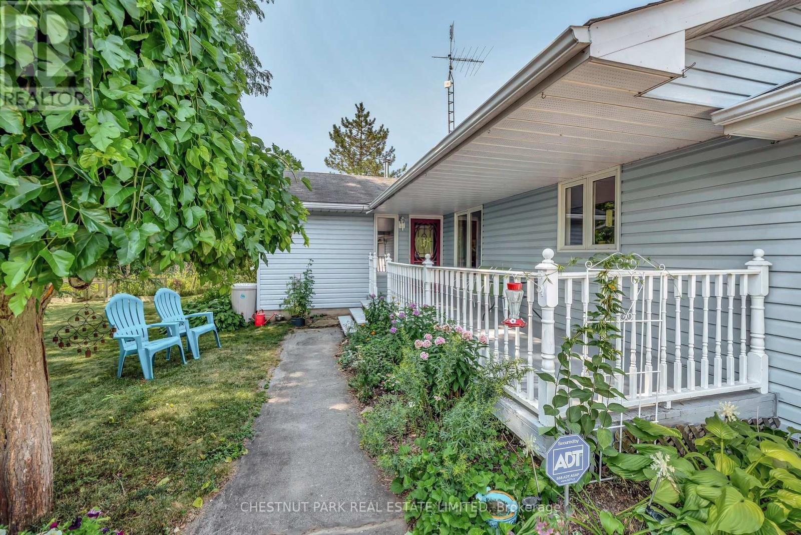 207 Carnrike Road, Prince Edward County, Ontario  K0K 1T0 - Photo 4 - X12332520