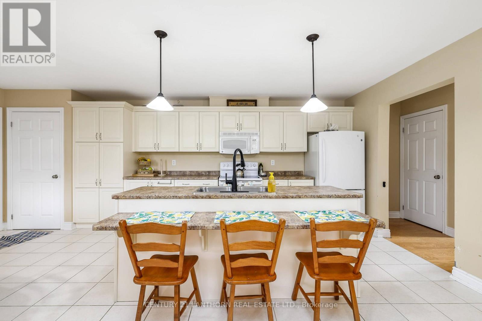 25 Empire Boulevard, Brighton, Ontario  K0K 1H0 - Photo 5 - X12334020
