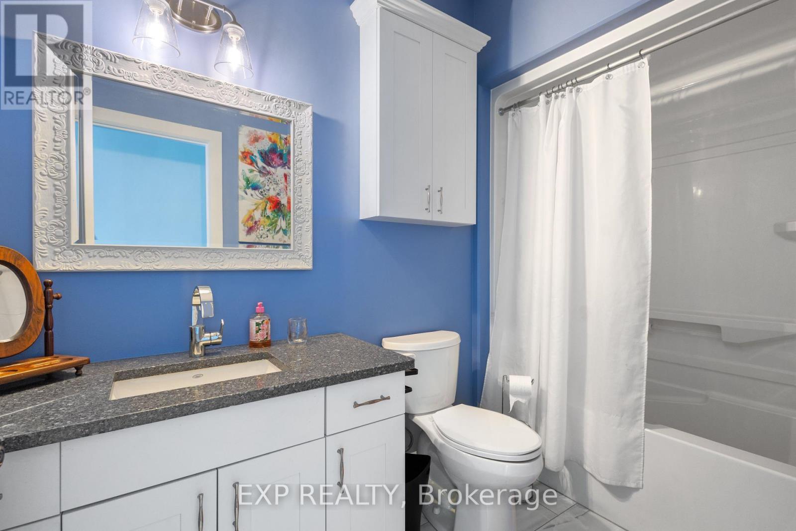 83 Essex Drive N, Belleville, Ontario  K8N 0K2 - Photo 13 - X12334369