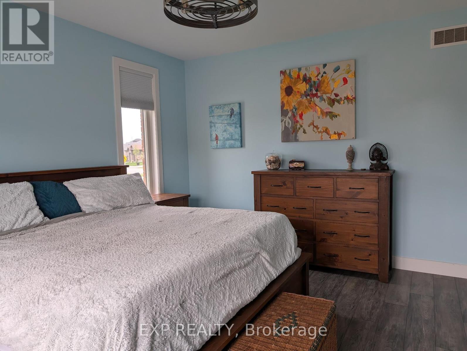 83 Essex Drive N, Belleville, Ontario  K8N 0K2 - Photo 21 - X12334369