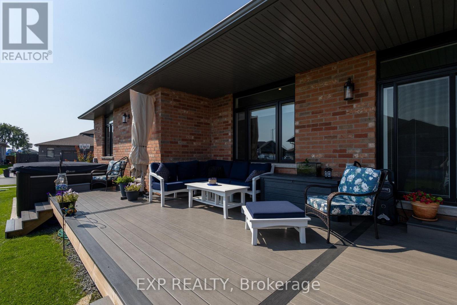 83 Essex Drive N, Belleville, Ontario  K8N 0K2 - Photo 23 - X12334369