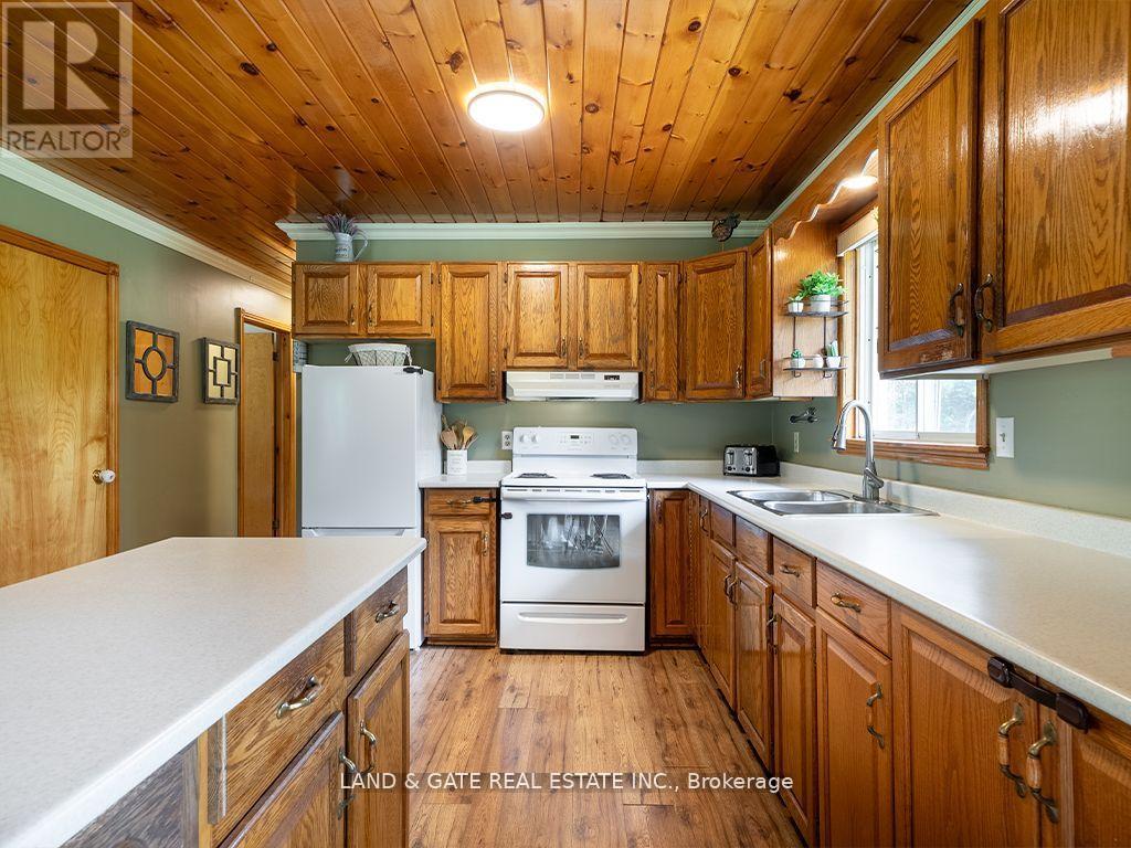 354 Labarge Road, Tweed, Ontario  K0K 3J0 - Photo 10 - X12336393