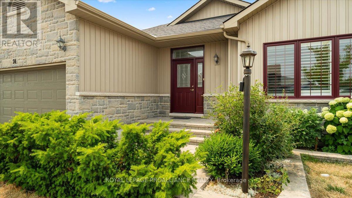 74 DORCHESTER DRIVE, Prince Edward County, Ontario