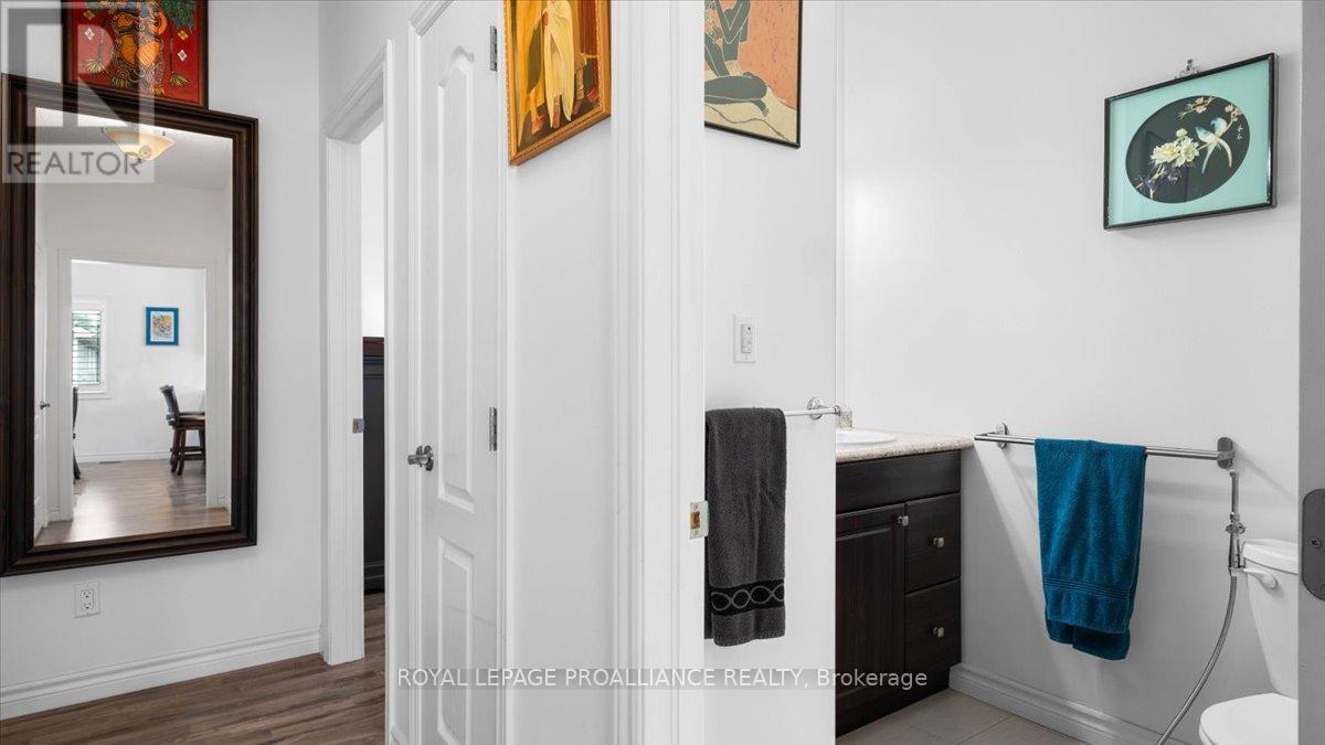 74 Dorchester Drive, Prince Edward County, Ontario  K0K 3L0 - Photo 17 - X12333342