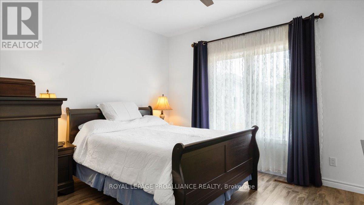 74 Dorchester Drive, Prince Edward County, Ontario  K0K 3L0 - Photo 18 - X12333342