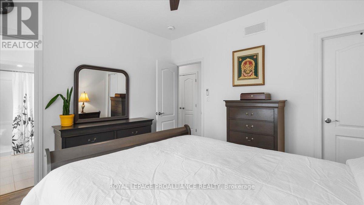 74 Dorchester Drive, Prince Edward County, Ontario  K0K 3L0 - Photo 20 - X12333342