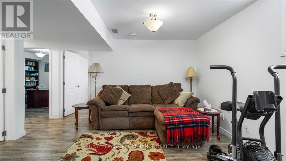 74 Dorchester Drive, Prince Edward County, Ontario  K0K 3L0 - Photo 26 - X12333342