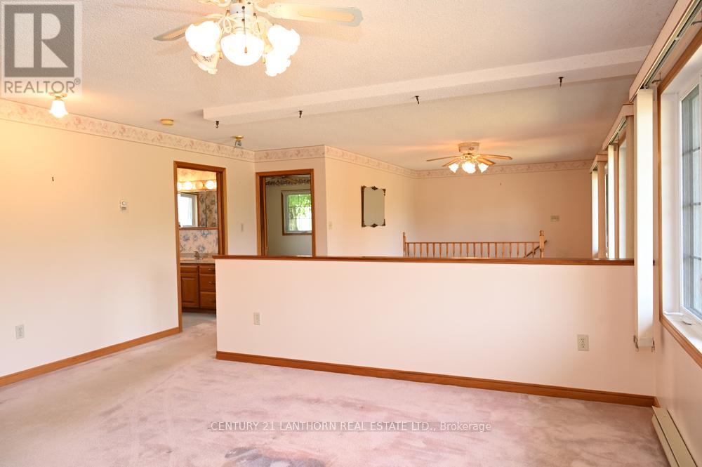 539 Shannon Road, Prince Edward County, Ontario  K0K 2T0 - Photo 16 - X12336564